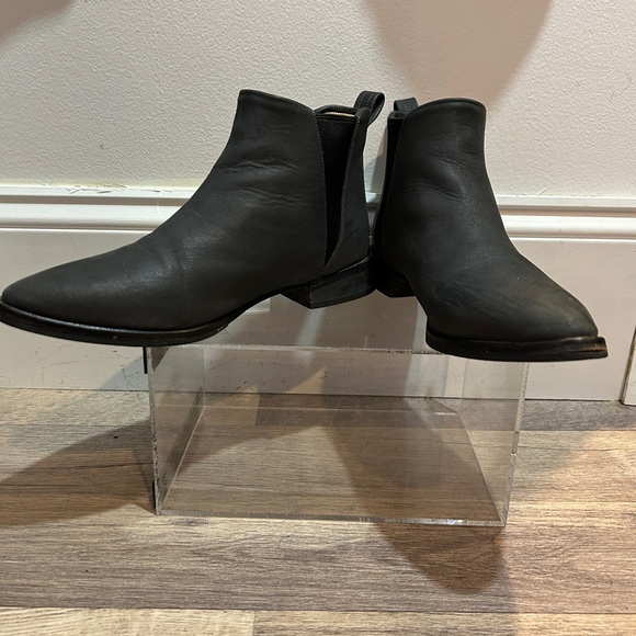 Poppy Barley Shoes - Poppy Barley low rise Chelsea boots size 7 1/2”